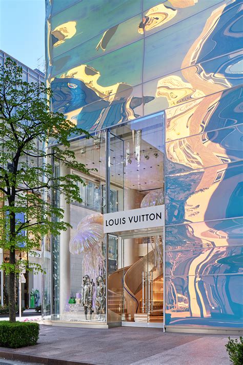 louis vuitton ginza.